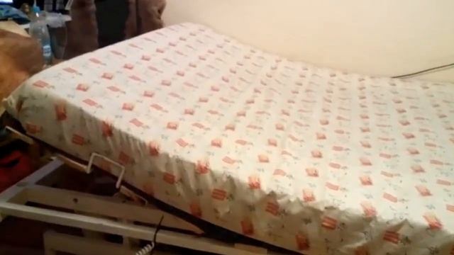 Двуспальная кровать с электроприводом ( Podium Bed )