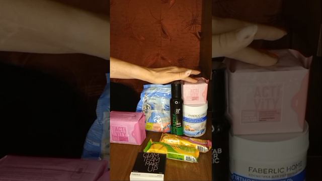 Распаковка заказа Фаберлик по каталогу 12 2024 на 7 баллов смотреть онлайн