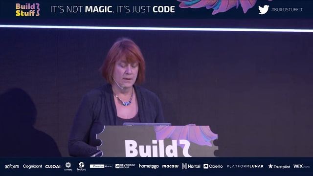 Lynn Langit - Programming probably смотреть онлайн