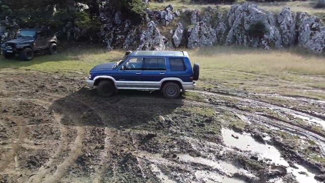 MITSUBISHI ASX RVR OUTLANDER SPORT - TROOPER - JIMNY - WRANGLER In Extreme 10 Minute MUD BATH !!