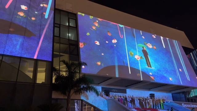 Cannes-2021-La-porte-aux-toiles-sur-la-faade-du-Palais-des-Festivals-et-des-Congrs-YouTube.mp4 смотреть онлайн