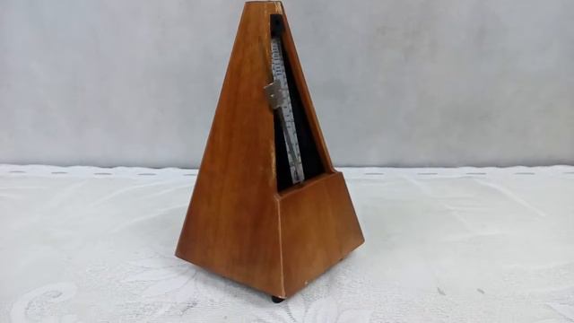 Metronom Mechaniczny. смотреть онлайн