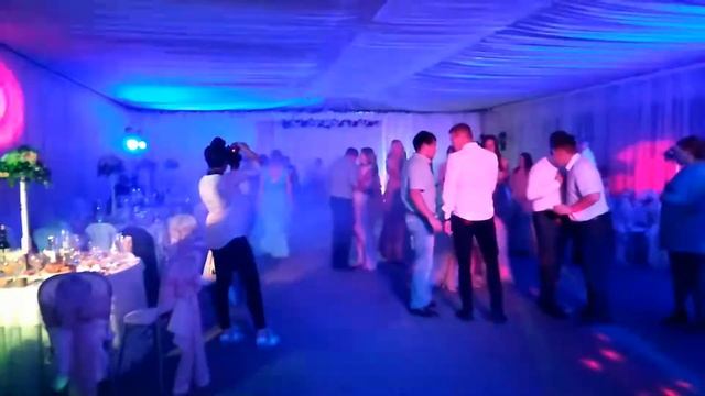 Дискотека. Малый световой комплект. СВЕТОВОЕ ОФОРМЛЕНИЕ ОТ СТУДИИ ШОУ-СВЕТ. смотреть онлайн