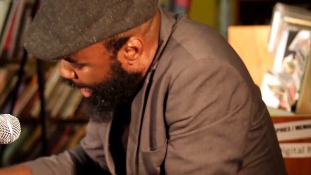 PASS presents: iKhambi with Nduduzo Makhathini & The Cure Collective смотреть онлайн