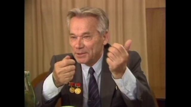The Kalashnikov Tapes - Part 1: Life Before the AK смотреть онлайн