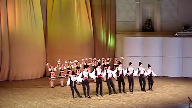 Болгарский танец.MPG смотреть онлайн