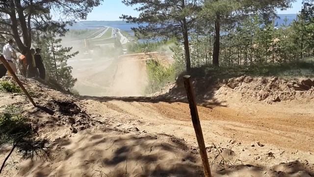 Соревнования по мотокроссу. смотреть онлайн