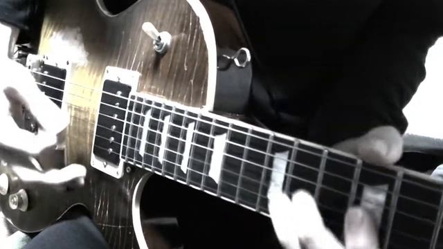 Gibson les paul Zoom G1four BEHINGER UM2 смотреть онлайн