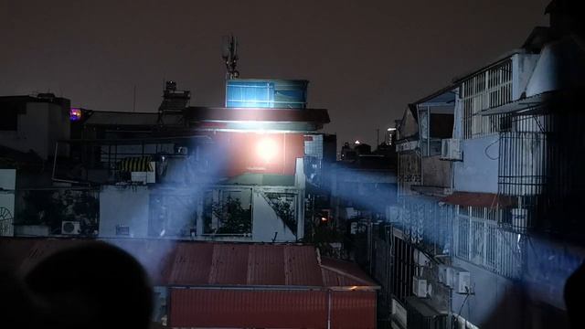 Astrolux FT03 SFT40 Vs Convoy L21A SFT40 Vs Convoy L21B Osram QR Vs Amutorch XT80 SFT40