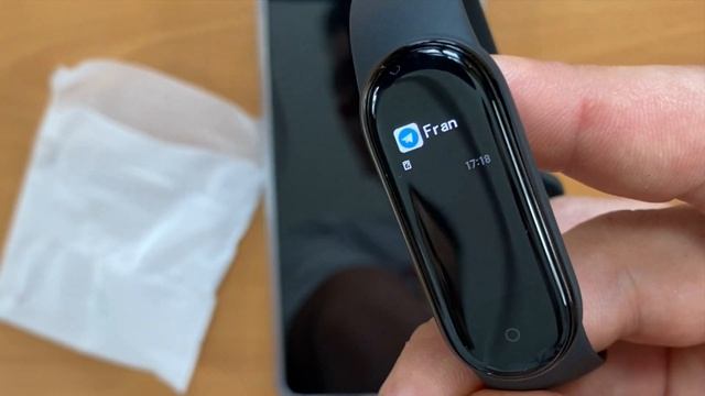 Mi Smart Band 5 Primera configuración Iphone y Android y poner en español смотреть онлайн