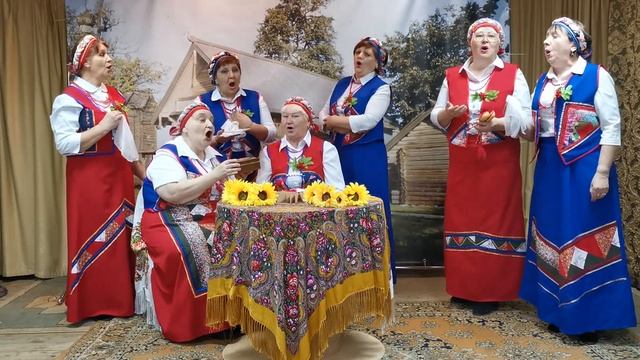 "Шкатулочка" Ансамбль "Рябиновый цвет" г. Углич смотреть онлайн