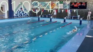 Финальный заплыв 200 метров кроль