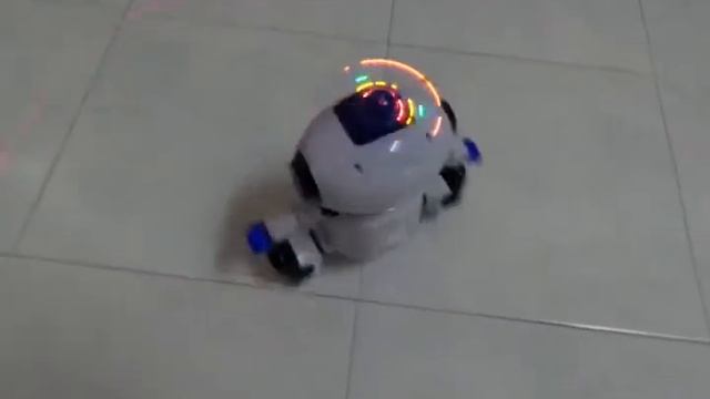 Dancing Robot - www.11street.my/store/eaacenterprise смотреть онлайн