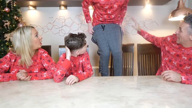 *NO BUDGET* SECRET SANTA PRESENT SWAP with FAMILY 4!! ft. Adam B смотреть онлайн