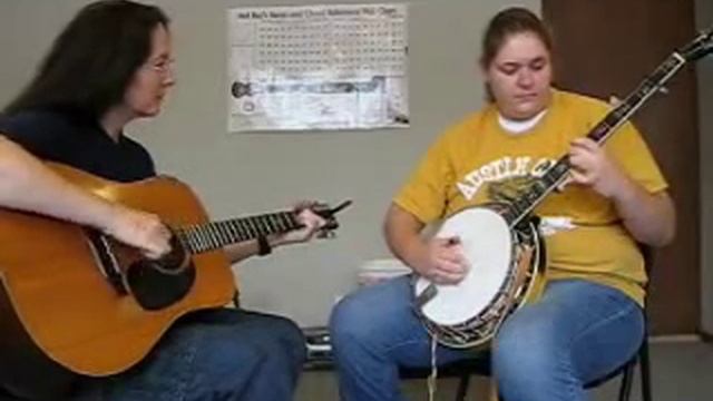 Carie Plays Cold Frosty Morn on Banjo смотреть онлайн