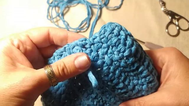 Урок 6. Соединение крючком двух деталей. смотреть онлайн