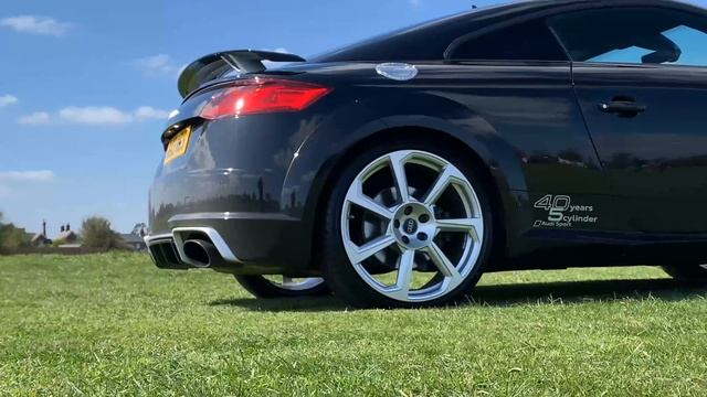 INCREDIBLE MYTHOS BLACK METALLIC TT RS смотреть онлайн