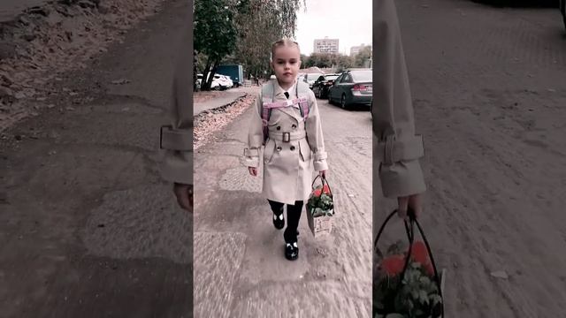 Здравствуй школа!!! 2 класс, а значит ждём оценок ? 1 сентября 2022 ? смотреть онлайн