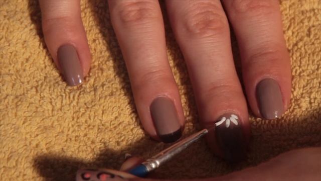 Урок дизайна ногтей - как нарисовать цветочки на ногтях смотреть онлайн