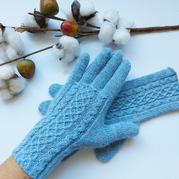 Красивые перчатки спицами из пряжи Nord Drops смотреть онлайн