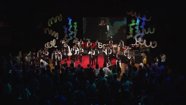 Dance and Play | Hokkaido Sapporo Intercultural and Technological High School Band | TEDxSapporo смотреть онлайн