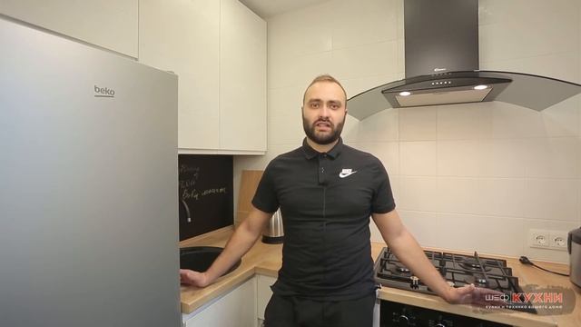 Кухня под окно. Столешница под дерево. Маленькая кухня смотреть онлайн