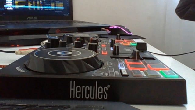 Club Mix by Dj EDS #4 // Hercules DJ DJControl Inpulse 200 смотреть онлайн