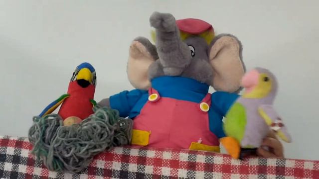 Сказка "Чей птенчик?" смотреть онлайн