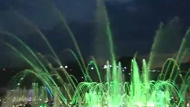 Фонтаны - музыка, подсветка в Царицыно. смотреть онлайн