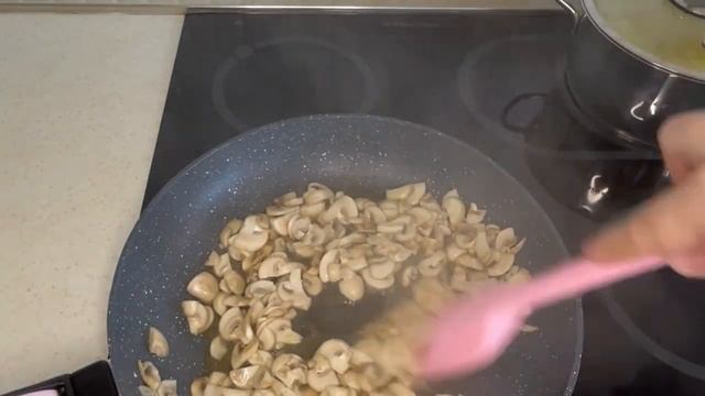 ?СОХРАНЯЙТЕ рецепт сразу?СУП С ШАМПИНЬОНАМИ?С СЕКРЕТОМ?,который вы приготовите еще не раз?