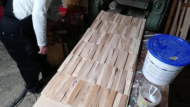 Декоративные деревянные рубленные планки для обшивки стен. Отделочная столярка. смотреть онлайн