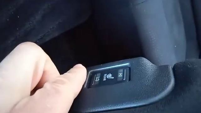 Nissan Leaf комплектация X и Aero Style X смотреть онлайн