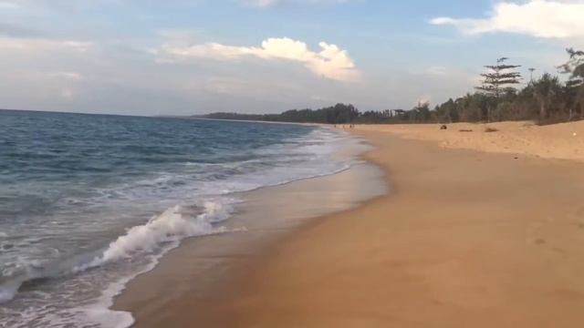 Дикий пляж около аэропорта Пхукет смотреть онлайн