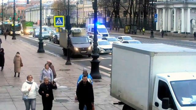 ?Ford Transit СМП с сиреной ?. автор: Mobotix Webcams Russia смотреть онлайн