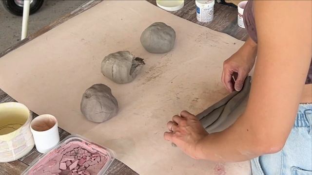A Good Ol' Pottery Studio Vlog // Relaxing Small Business #vlog смотреть онлайн
