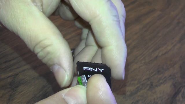 How to install a Micro SD card into adapter смотреть онлайн