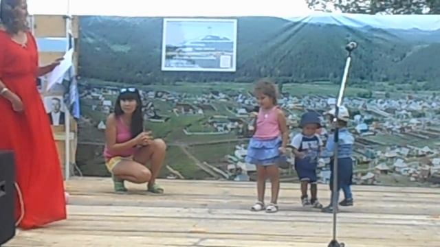 Бабочка и Гномики смотреть онлайн