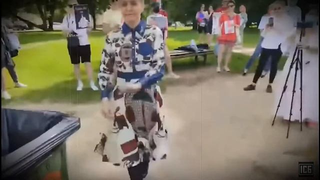 Плюющаяся кобра!!! смотреть онлайн