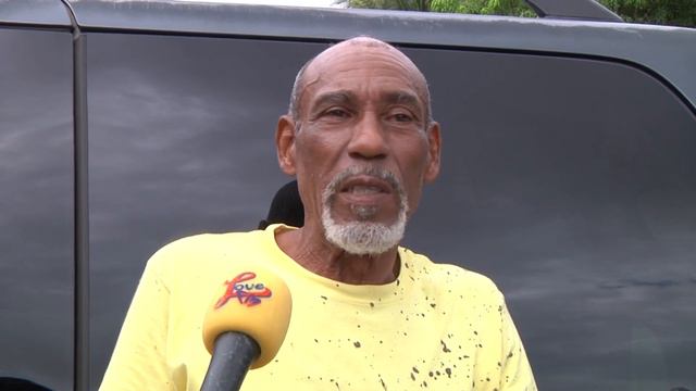 Gardenia Teenager Remains Hospitalized After Being Knocked Down By a House on a Trailer смотреть онлайн