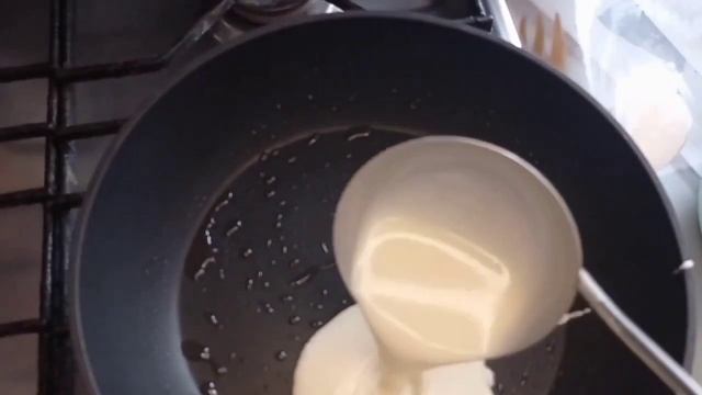 Нежные, ажурные блинчики на воде без дрожжей! Быстрый завтрак! Быстро, просто и вкусно! смотреть онлайн