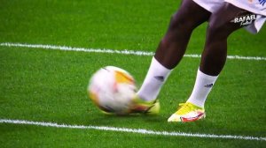 Vinicius Jr 2021/2022 - Sublime Dribbling Skills & Goals