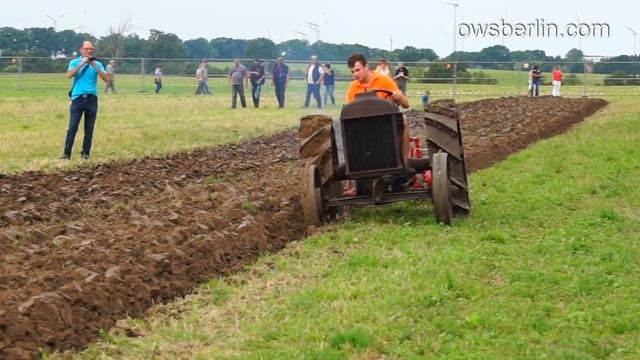 Vintage Ford Tractor/Traktor Fordson 1927. Трактор «Фордсан» 1927 г. смотреть онлайн