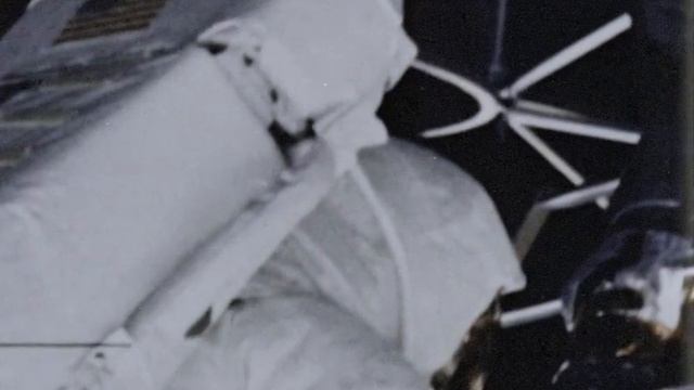 Апполон 11. Отчет о полете. Apollo 11 The Flight of, Eagle has landed смотреть онлайн