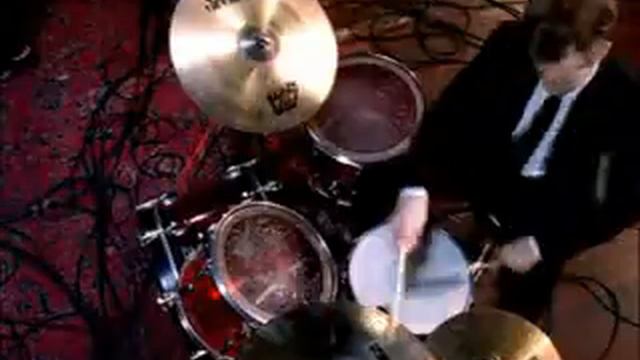 Dior - Lady Rouge: The Eyes Of Mars Performed By Marion Cotillard