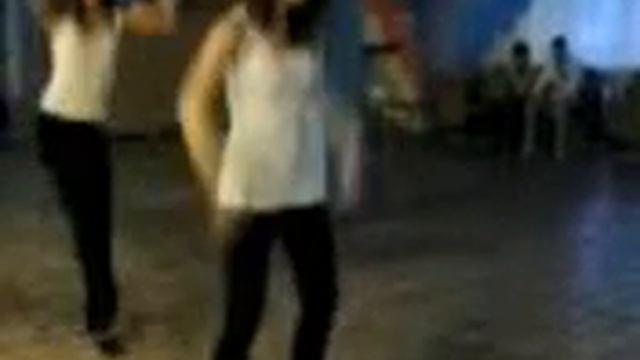 Танец Gangnam Style