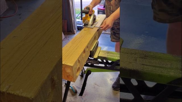 Can The Dewalt 12V Saw Rip this 6x6 Post with out stalling out?? смотреть онлайн