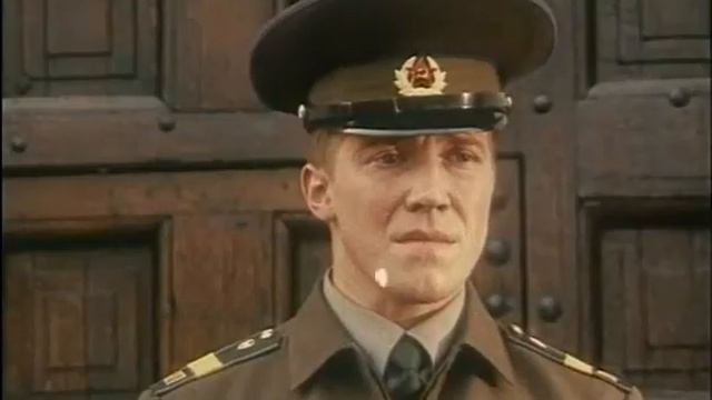 Дима помаши рукой маме