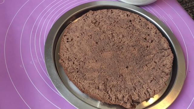 Нежный шоколадный бисквит с сметанным кремом смотреть онлайн