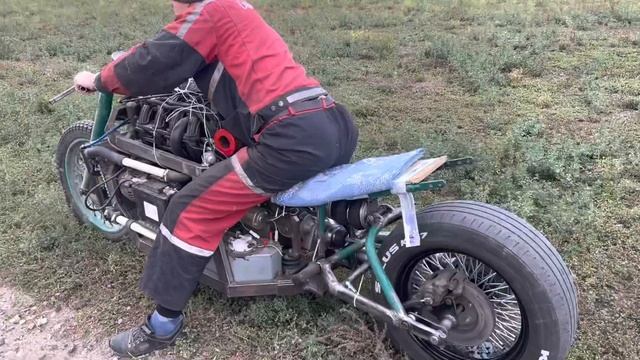 Мотоцикл на базе двигателя 21124 от ВАЗ 2110