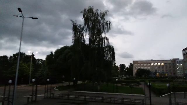 Очень сильная гроза в Перми вечером 15 июля 2019 г. смотреть онлайн